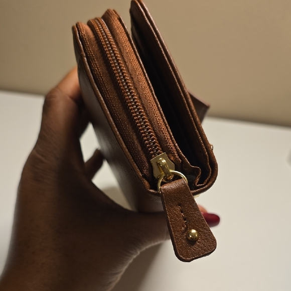 Stone Mountain Accessories Brown Wallet with Gold Accent - Picture 9 of 11